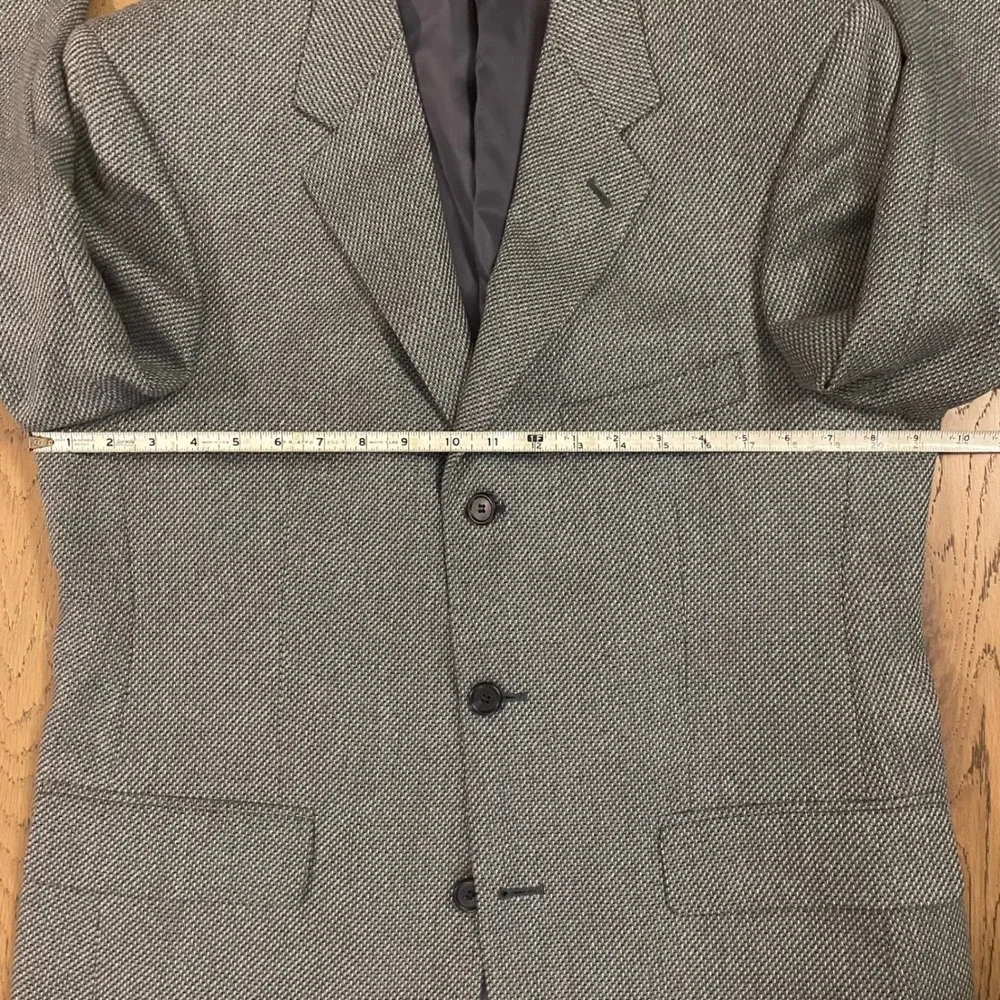 Norm Thompson Silk Wool Blend Blazer SportCoat Jacket Gray Herringbone Size S 40